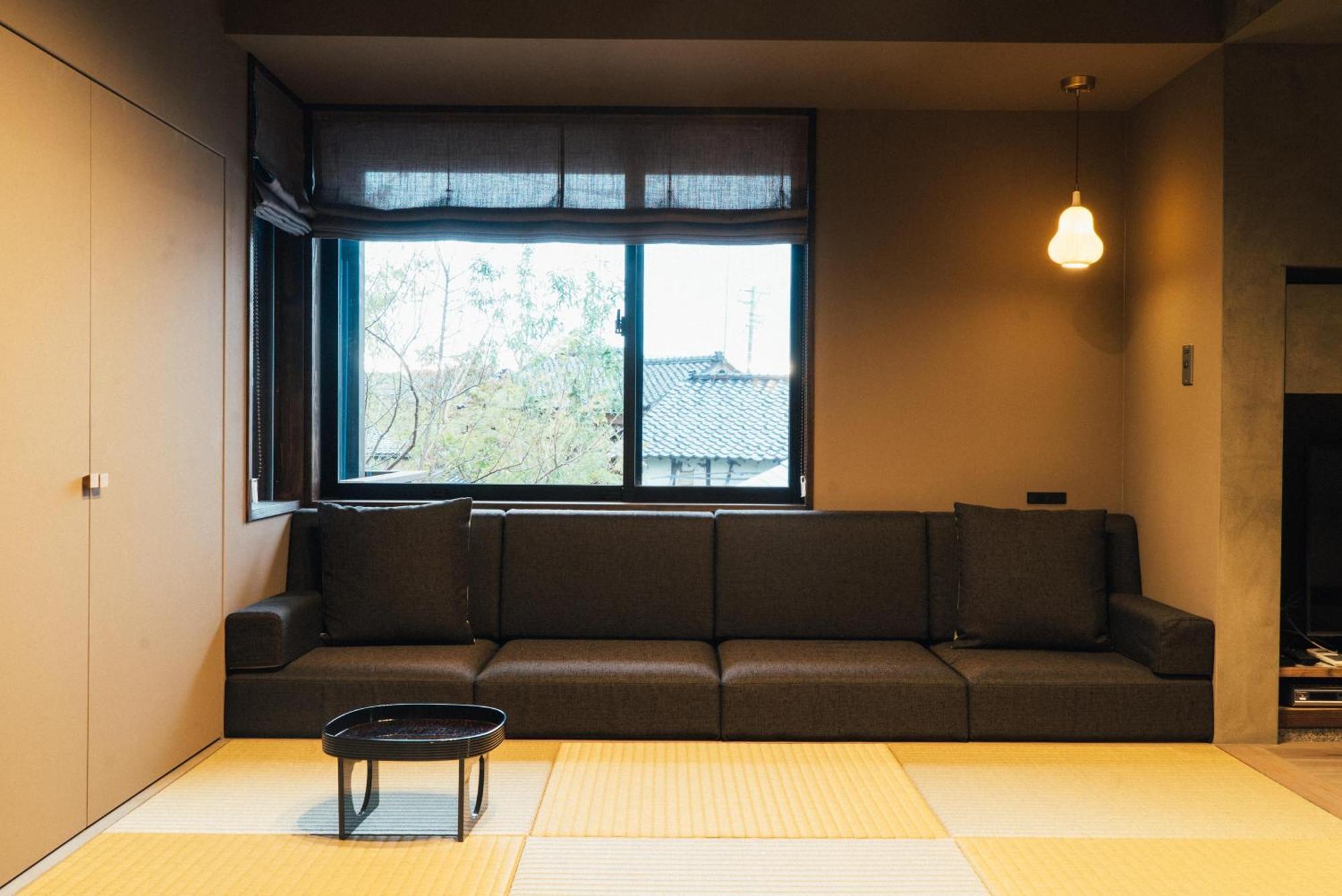 Bed And Craft Hotel Nanto Quarto foto